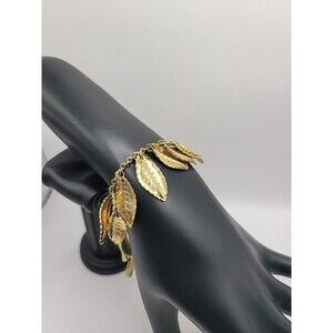 Vintage Napier Gold Tone Leaf Charm Bracelet Botanical Nature Classic Jewelry